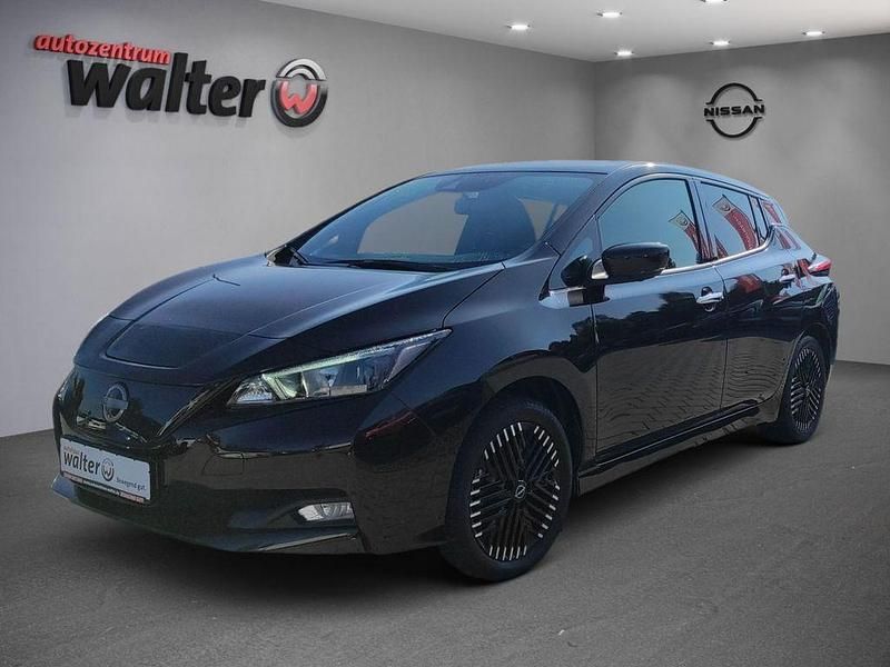 Schwarz Gebraucht 2022 Nissan Leaf 360º Kleinwagen | 18.490 € (Guter Preis) - Bild 1/4