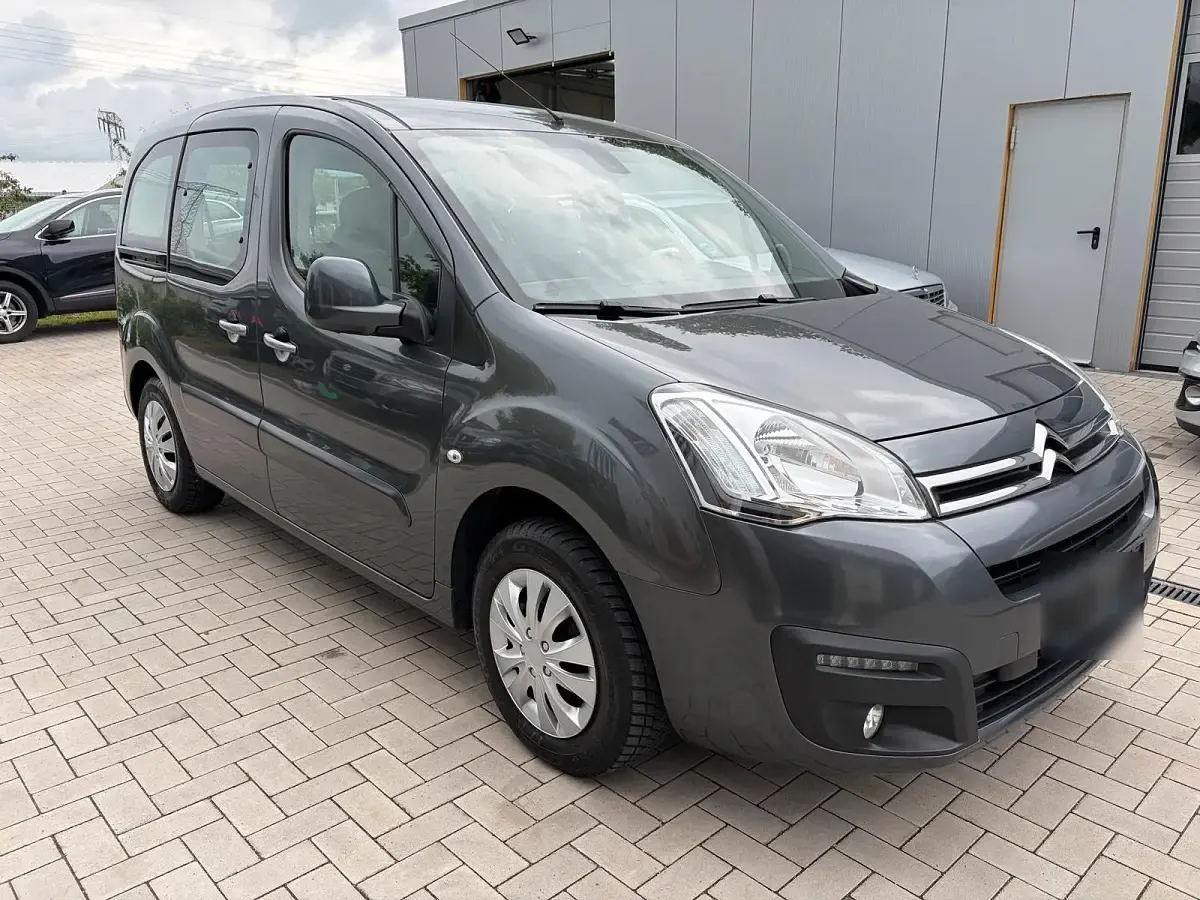 Gebraucht Citroën Berlingo 120 PS (88 kW) 2015 Blau Van / Kleinbus