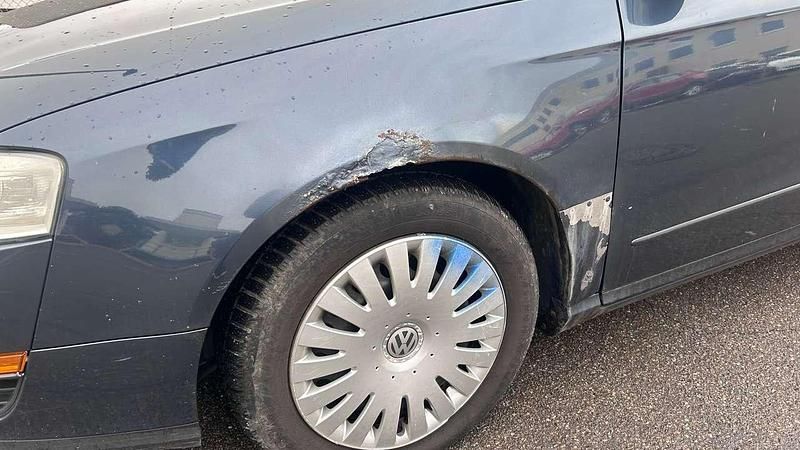 Gebraucht VW Passat Trendline 140 PS (102 kW) 2007 Bluegraphit perleffekt Kombi