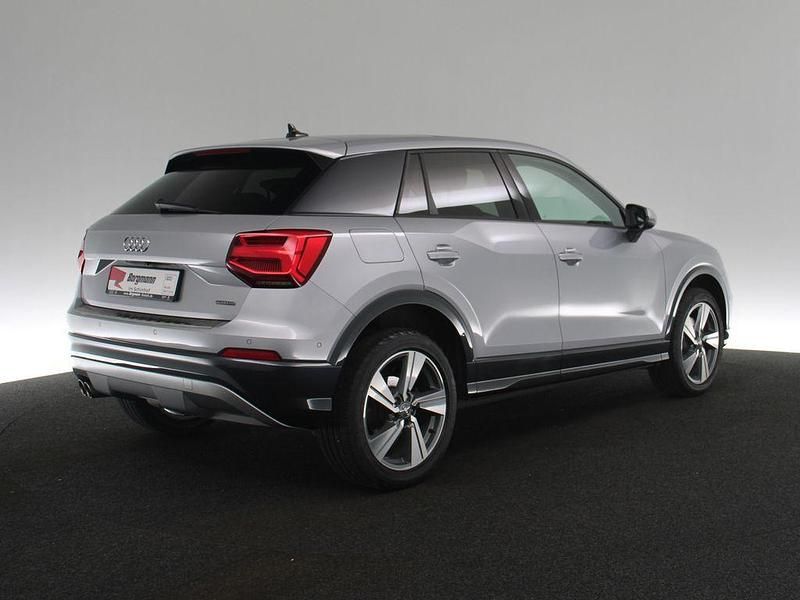 Gebraucht Audi Q2 Design 190 PS (139 kW) 2019 Silber / florettsilber SUV