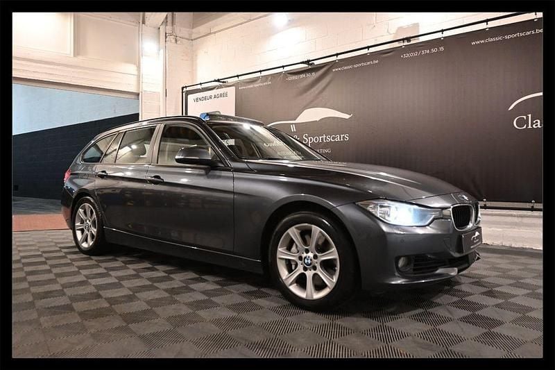 Grau Gebraucht 2014 BMW 335 Sport Line Kombi | 14.950 € (Guter Preis) - Bild 1/4