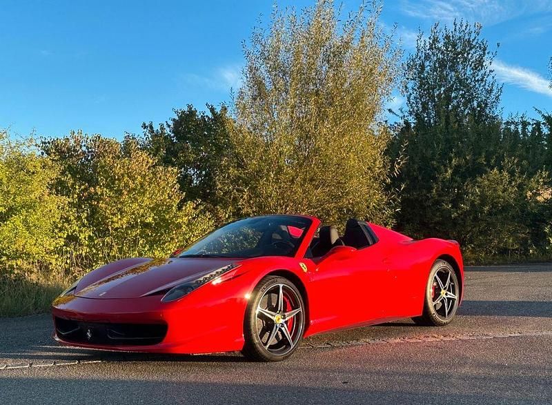 Gebraucht Ferrari 458 570 PS (419 kW) 2012 Rot Cabrio