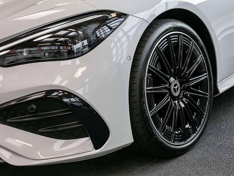 Gebraucht Mercedes CLE220 Premium 197 PS (144 kW) 2024 Weiß Cabrio