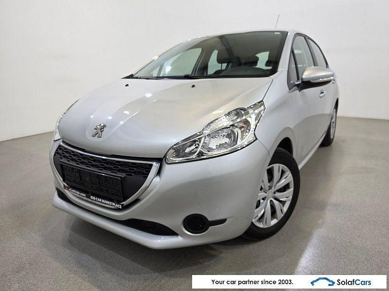 Gebraucht Peugeot 208 82 PS (60 kW) 2015 Grau Kleinwagen