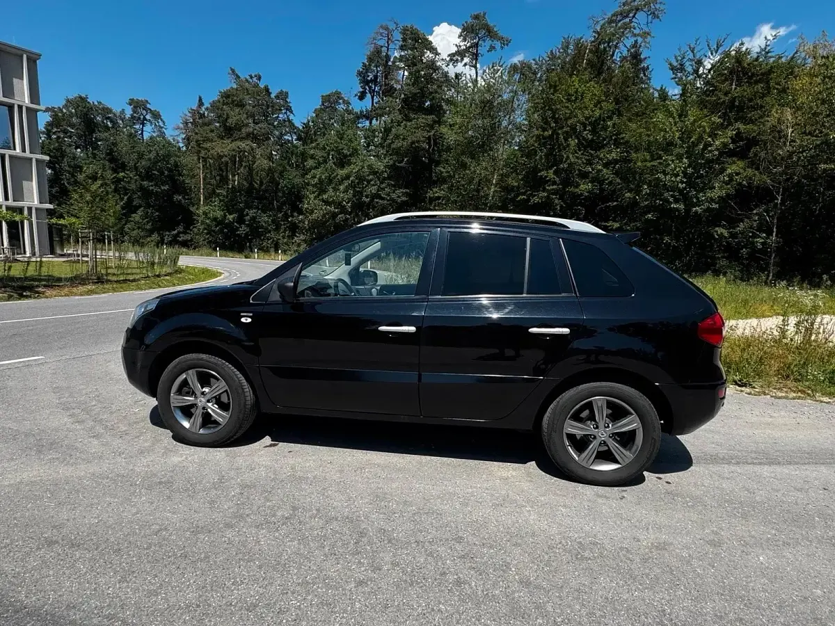 Gebraucht Renault Koleos 150 PS (110 kW) 2011 Schwarz SUV