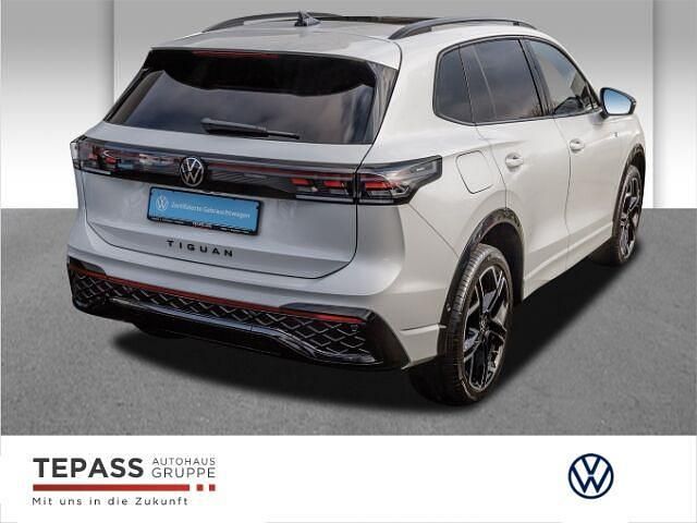 Gebraucht VW Tiguan R-line 193 PS (141 kW) 2024 Weiss SUV