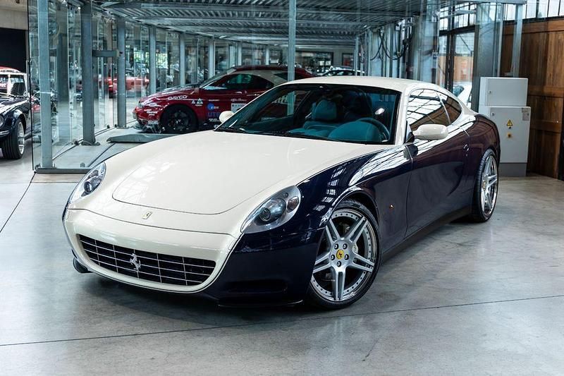 Blau Gebraucht 2004 Ferrari 612 Coupé | 118.890 € - Bild 1/4