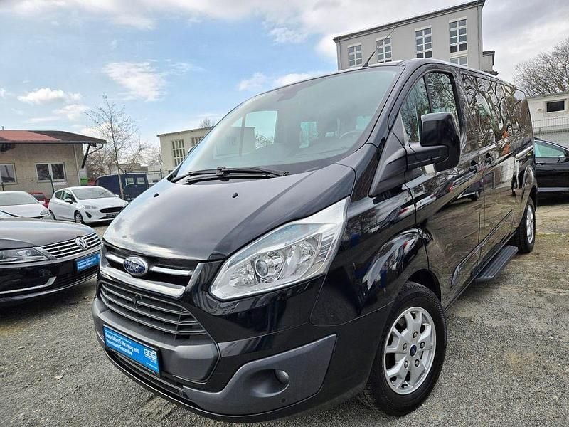 Gebraucht Ford Tourneo 155 PS (114 kW) 2015 Schwarz Van / Kleinbus
