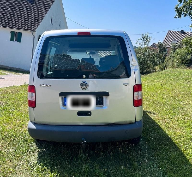 Gebraucht VW Caddy 105 PS (77 kW) 2005 Silber Van / Kleinbus
