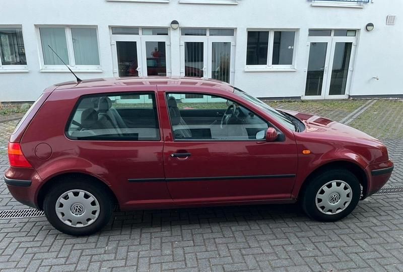Gebraucht VW Golf IV 75 PS (55 kW) 1999 Rot Kleinwagen