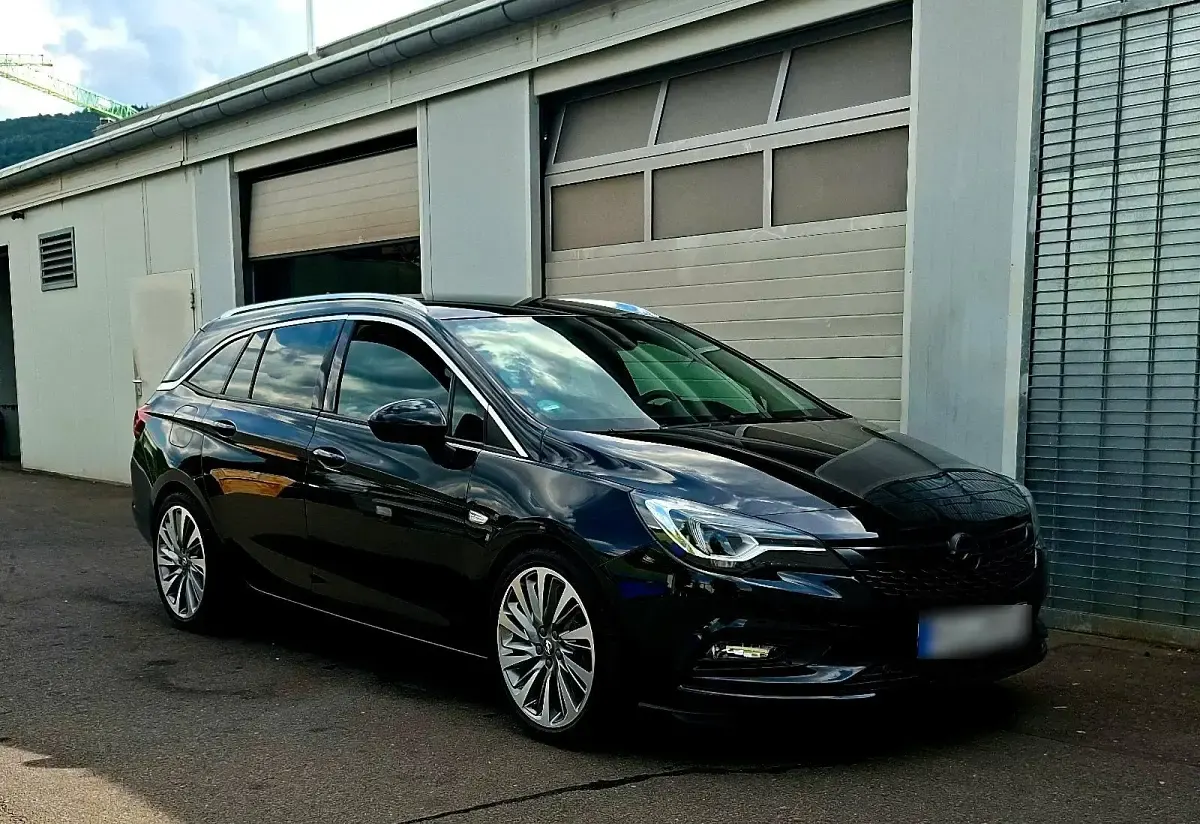 Gebraucht Opel Astra 150 PS (110 kW) 2019 Schwarz Kombi