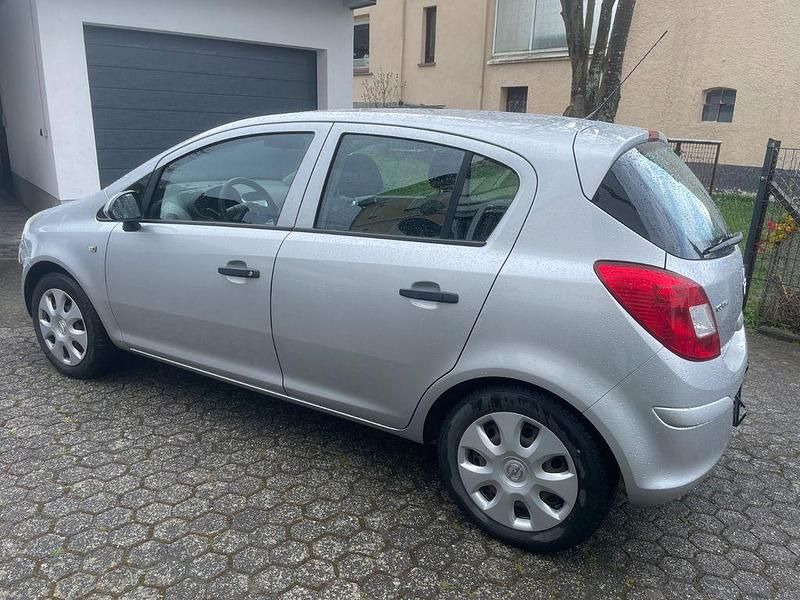 Gebraucht Opel Corsa S 75 PS (55 kW) 2014 Silber Kleinwagen