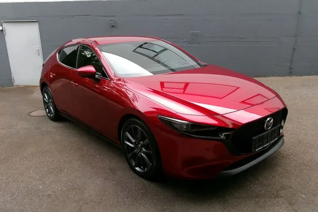 Gebraucht Mazda 3 Selection 116 PS (85 kW) 2019 Rot Limousine