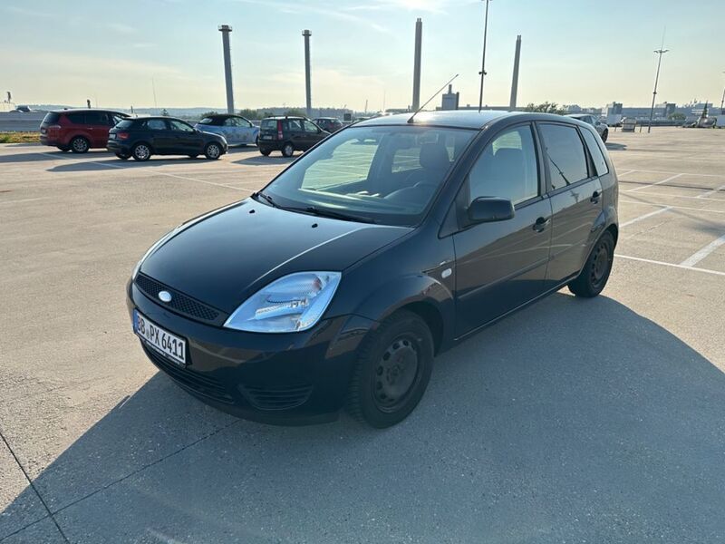 Blau Gebraucht 2005 Ford Fiesta Kleinwagen | 1.190 € (Guter Preis) - Bild 1/4