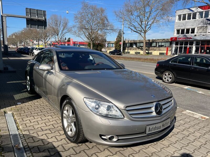 Cubanitsilber metallic (metallic) Gebraucht 2006 Mercedes CL500 Coupé | 34.800 € - Bild 1/4