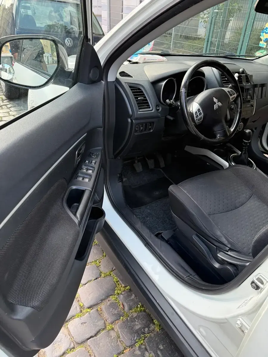 Gebraucht Mitsubishi Outlander 150 PS (110 kW) 2010 Weiß SUV