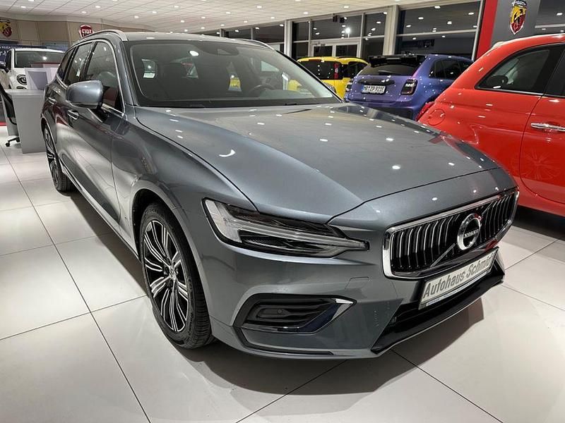 Gebraucht Volvo V60 Inscription 190 PS (139 kW) 2020 Osmium grey Kombi
