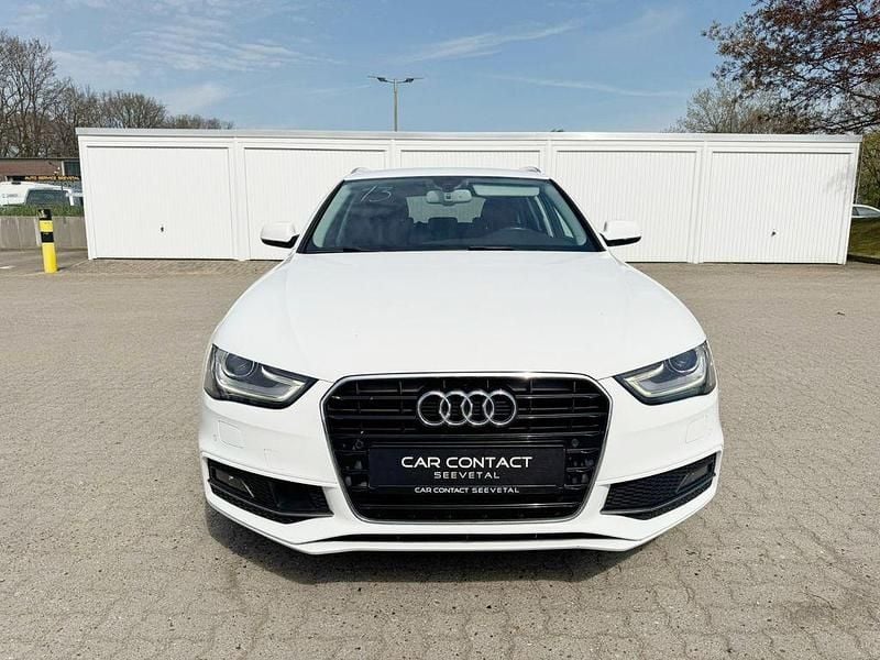 Gebraucht Audi A4 S-Line 150 PS (110 kW) 2015 Weiß Limousine