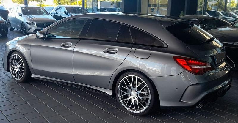 Gebraucht Mercedes CLA45 AMG Shooting Brake AMG 381 PS (280 kW) 2019 Grau Kombi