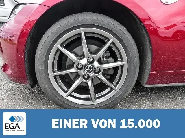 Używany Mazda MX5 Selection 132 KM (97 kW) 2021 Czerwony Kabriolet