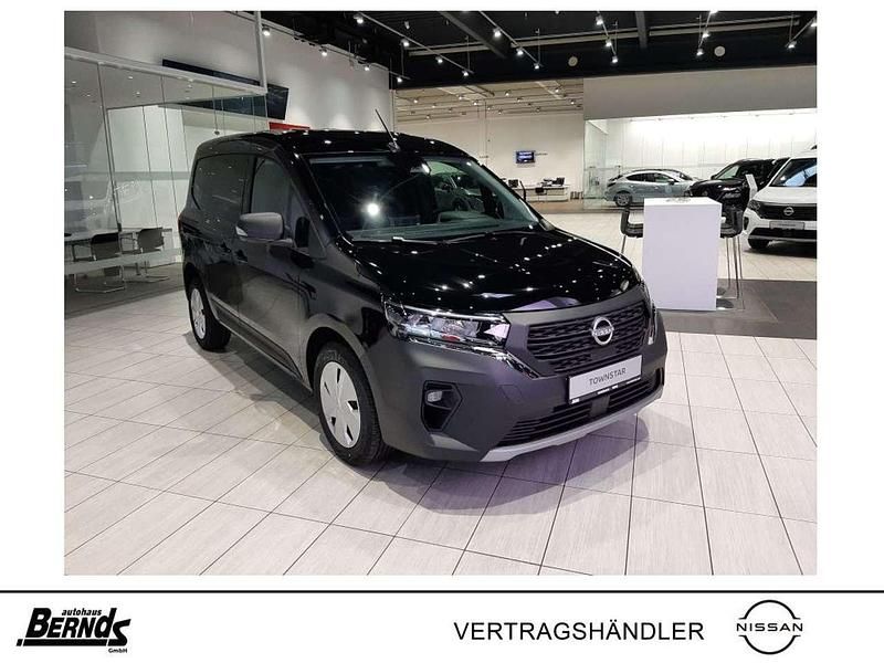 Black metallic Gebraucht 2024 Nissan Townstar N-Connecta Van | 20.990 € (Guter Preis) - Bild 1/4