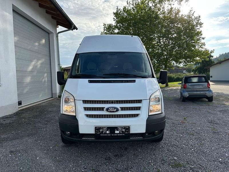 Gebraucht Ford Transit 140 PS (102 kW) 2014 Weiß Limousine