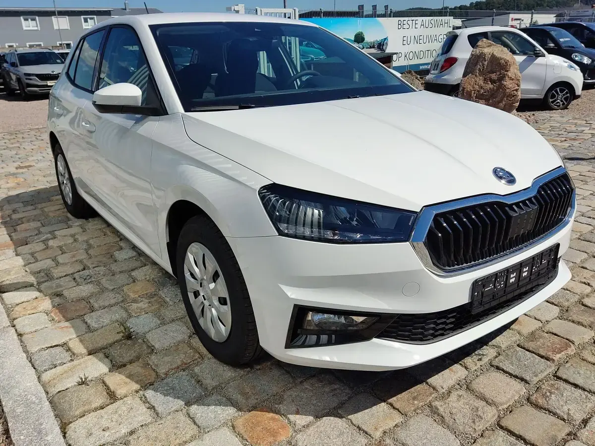 Nouă Skoda Fabia 116 CP (85 kW) 2026 Alb Hatchback
