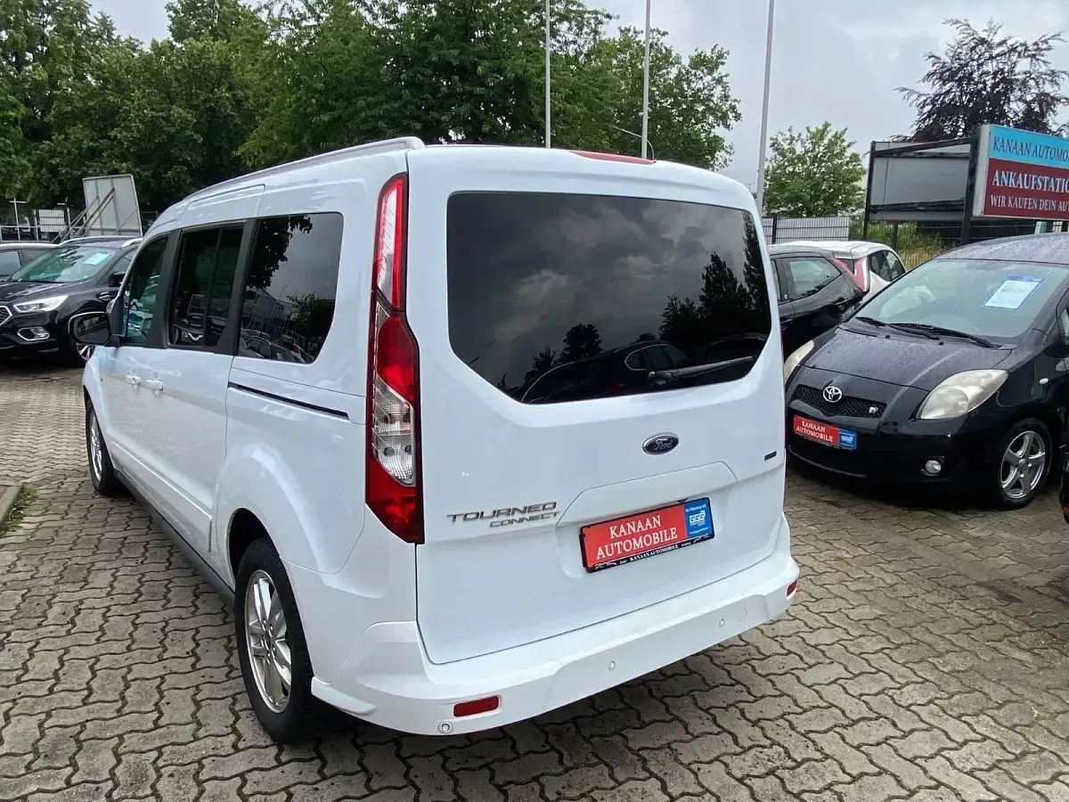 Gebraucht Ford Grand Tourneo Connect Titanium 120 PS (88 kW) 2018 Weiß Van / Kleinbus