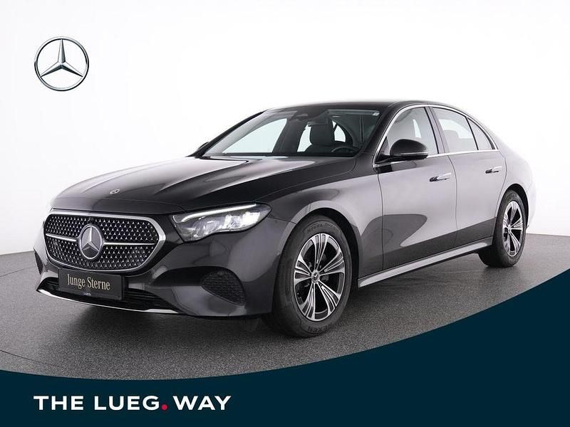 Metalliclack graphitgrau Gebraucht 2024 Mercedes E220 Avantgarde Limousine | 48.980 € (Superpreis) - Bild 1/4
