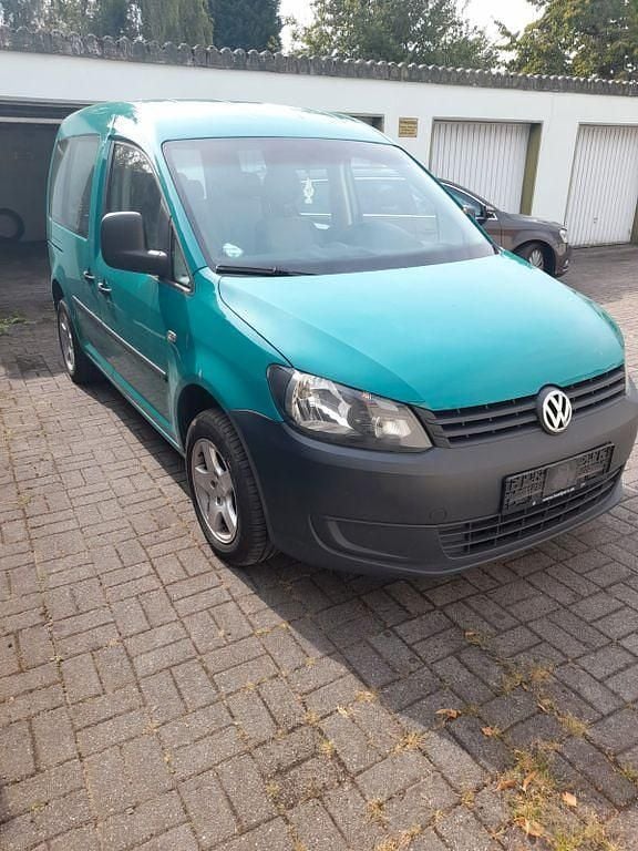 Grün Gebraucht 2015 VW Caddy Van / Kleinbus | 6.900 € (Superpreis) - Bild 1/4