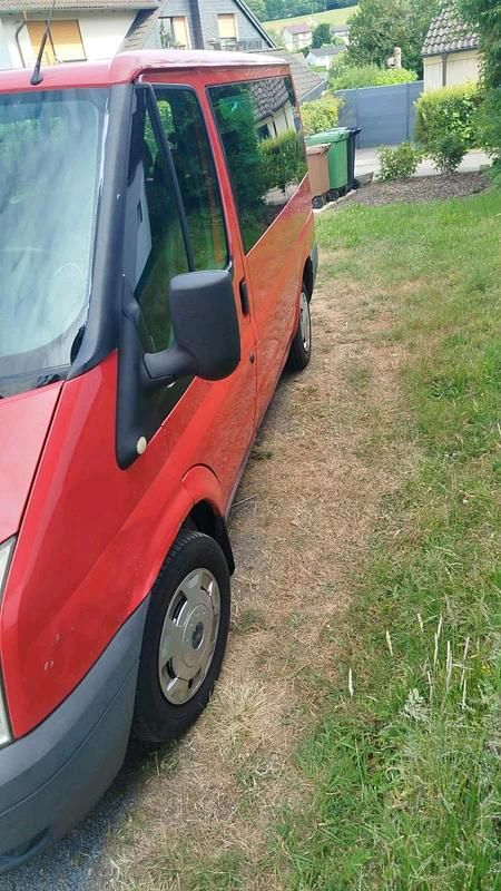 Second-hand Ford Transit 110 CP (80 kW) 2007 Roșu Monovolum