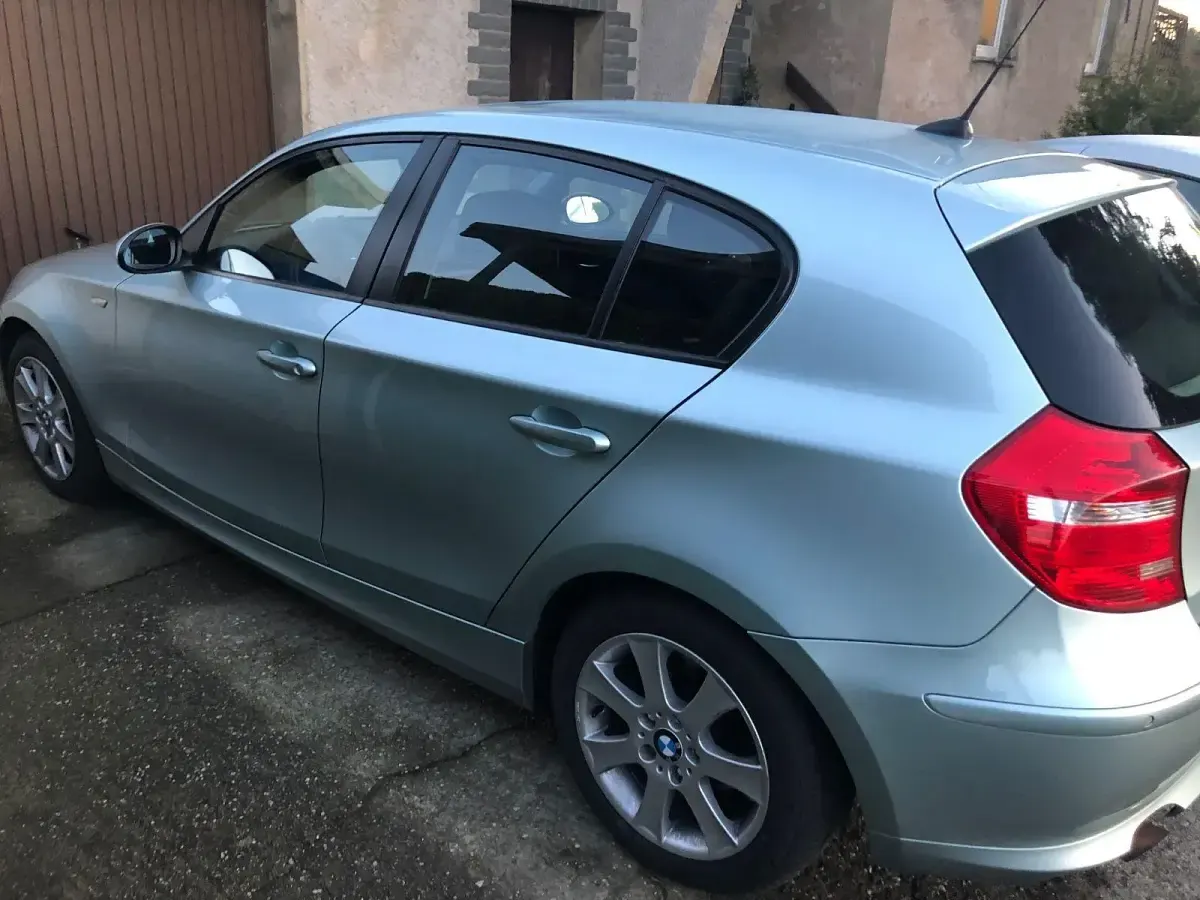 Gebraucht BMW 116 122 PS (89 kW) 2009 Grün Kleinwagen