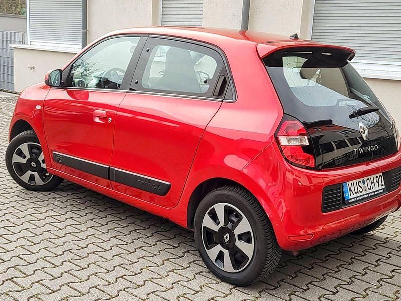 Gebraucht Renault Twingo Luxe 90 PS (66 kW) 2014 Rot Kleinwagen
