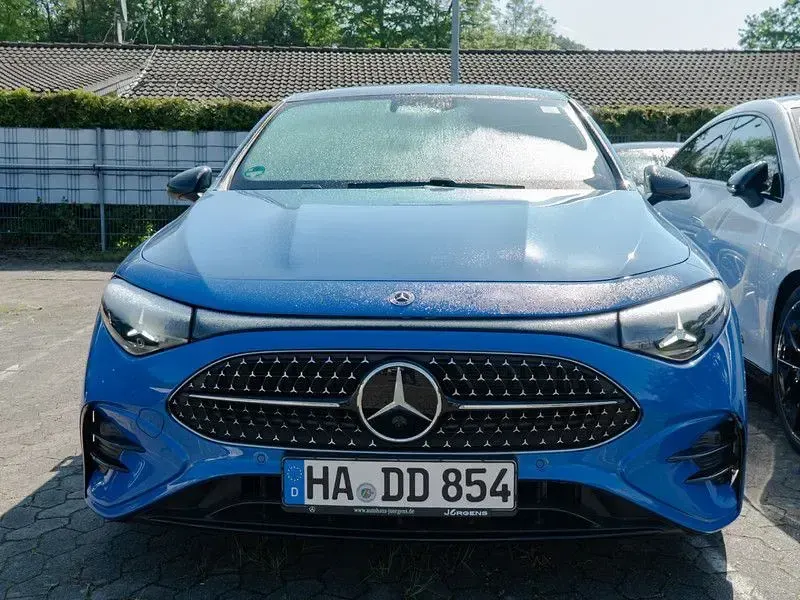 Gebraucht Mercedes CLA200 AMG 163 PS (119 kW) 2026 Blau Limousine