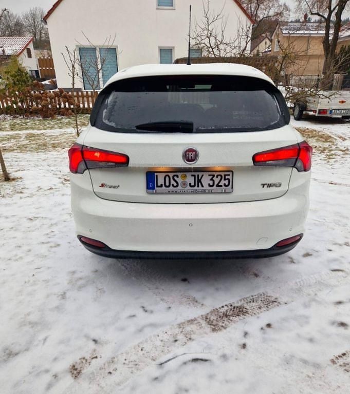 Gebraucht Fiat Tipo Street 95 PS (69 kW) 2019 Weiß Limousine