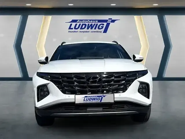 Gebraucht Hyundai Tucson Edition 30+ 150 PS (110 kW) 2023 Weiß SUV