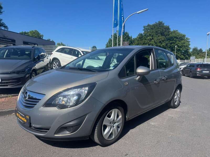 Grau Gebraucht 2010 Opel Meriva Innovation Van / Kleinbus | 3.990 € (Guter Preis) - Bild 1/4