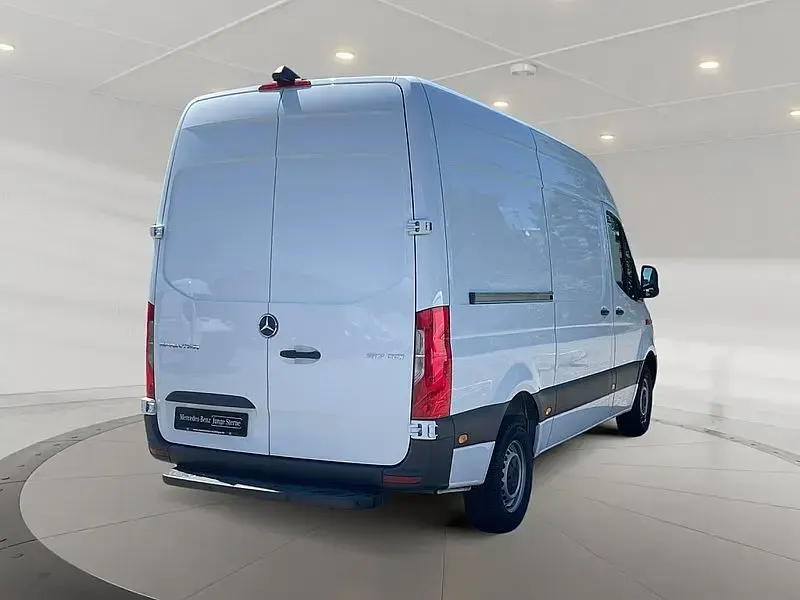 Gebraucht Mercedes Sprinter 170 PS (125 kW) 2024 Arktikweiss Van