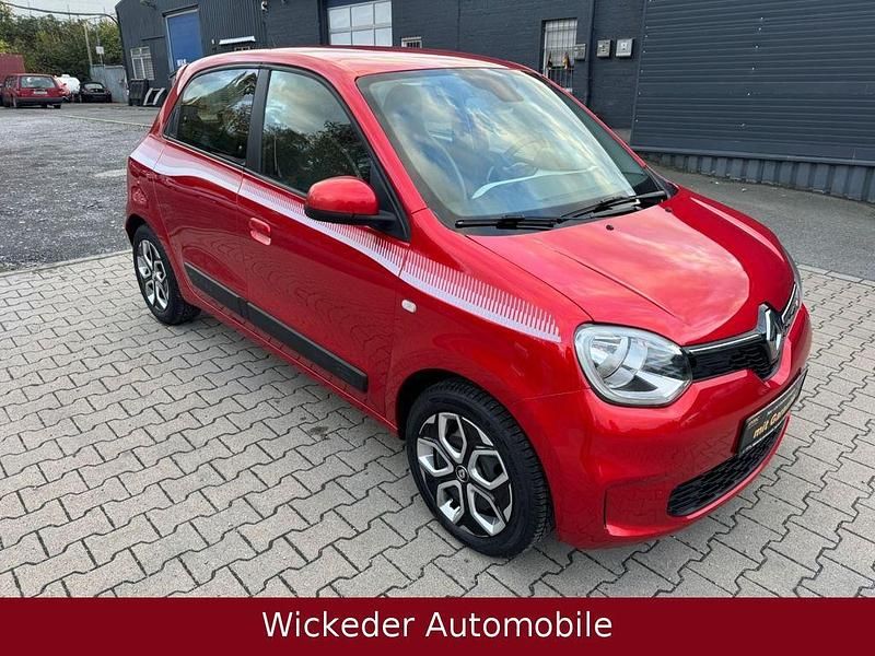 Rot Gebraucht 2020 Renault Twingo LIMITED Kleinwagen | 7.990 € (Fairer Preis) - Bild 1/4