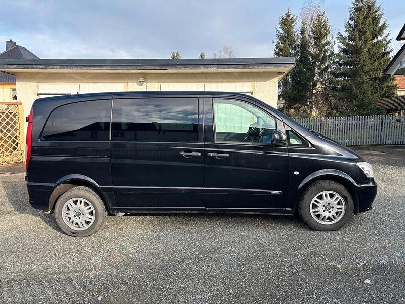 Gebraucht Mercedes Vito 224 PS (164 kW) 2011 Schwarz Van