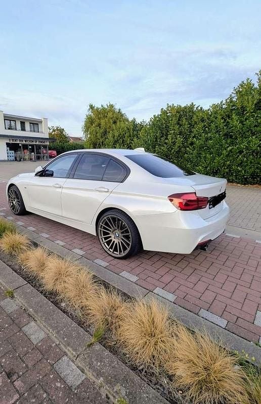 Gebraucht 2018 BMW 340 Sport Line Limousine | 25.499 € (Superpreis) - Bild 1/4