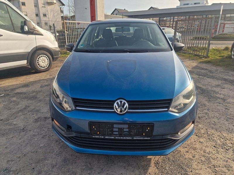Gebraucht VW Polo Trendline 75 PS (55 kW) 2015 Blau Limousine