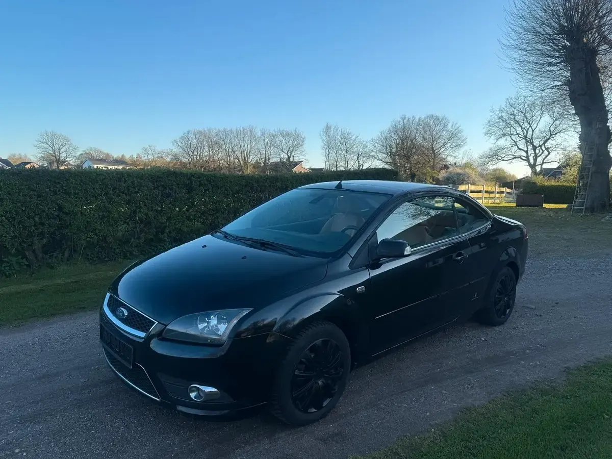 Gebraucht Ford Focus Cabriolet 145 PS (106 kW) 2007 Schwarz Cabrio