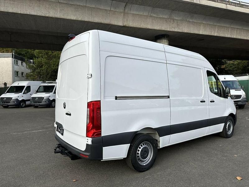 Gebraucht Mercedes Sprinter 170 PS (125 kW) 2021 Arktikweiss Van
