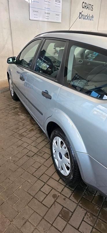 Second-hand Ford Focus 101 CP (74 kW) 2005 Gri Break