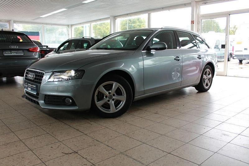 Grau Gebraucht 2010 Audi A4 Ambiente Kombi | 10.990 € (Teuer) - Bild 1/4