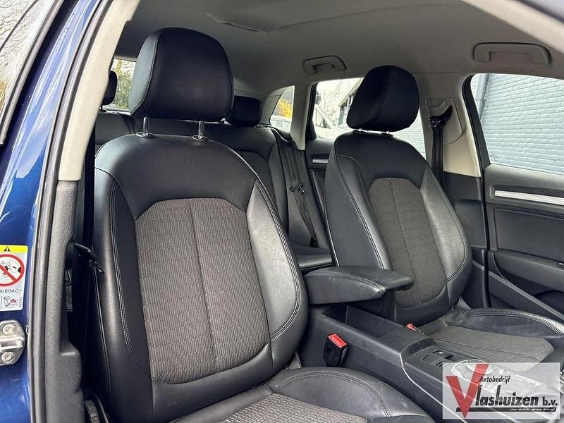 Gebraucht Audi A3 Ambiente 122 PS (89 kW) 2013 Blau Limousine