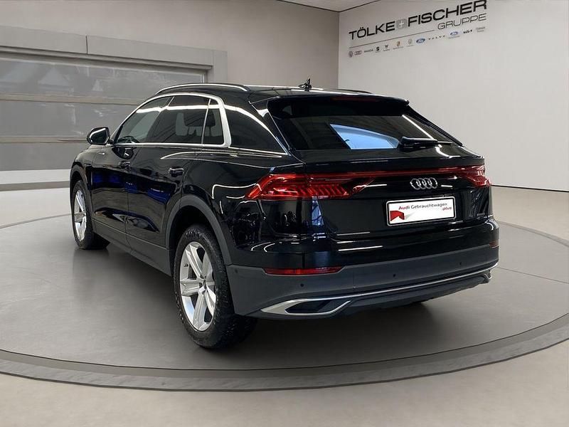 Gebraucht Audi Q8 Ambiente 340 PS (250 kW) 2022 Mythosschwarz (metallic) SUV