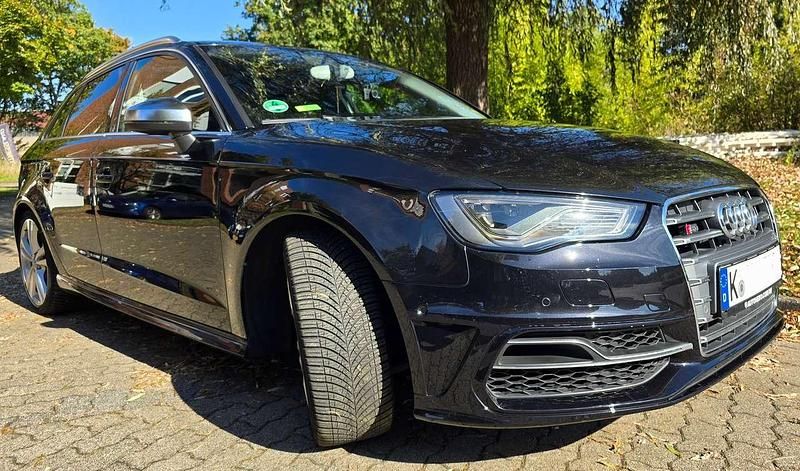 Schwarz Gebraucht 2014 Audi S3 Sportback Sport Kombi | 22.500 € (Guter Preis) - Bild 1/4