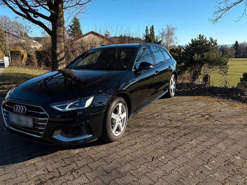 Gebraucht Audi A4 S-Line 204 PS (150 kW) 2021 Schwarz Kombi